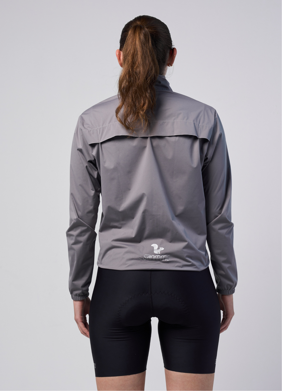 Chamarra Impermeable Gris Claro - Mujer